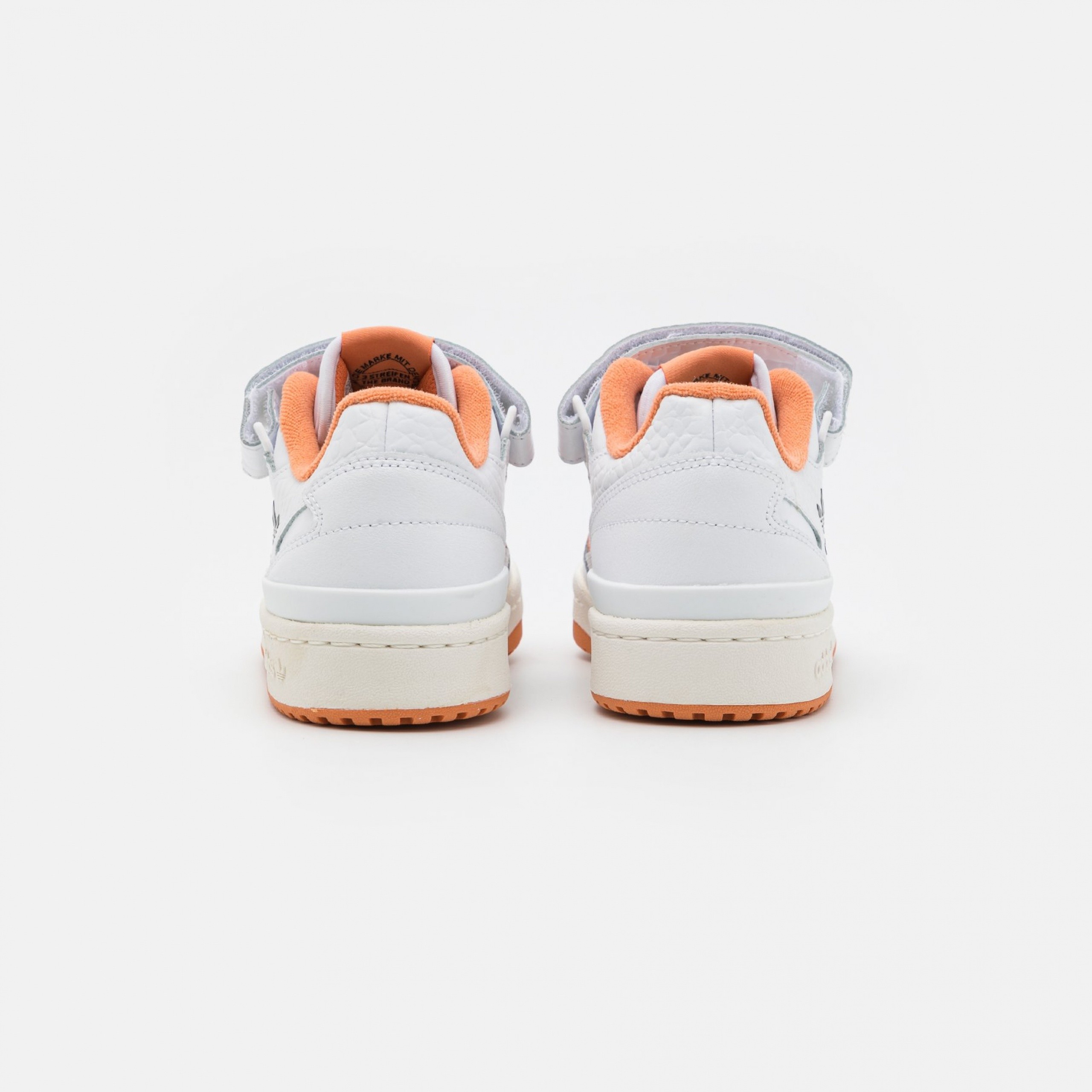 Фото № 3 с приближением к товару «‎Adidas Forum »