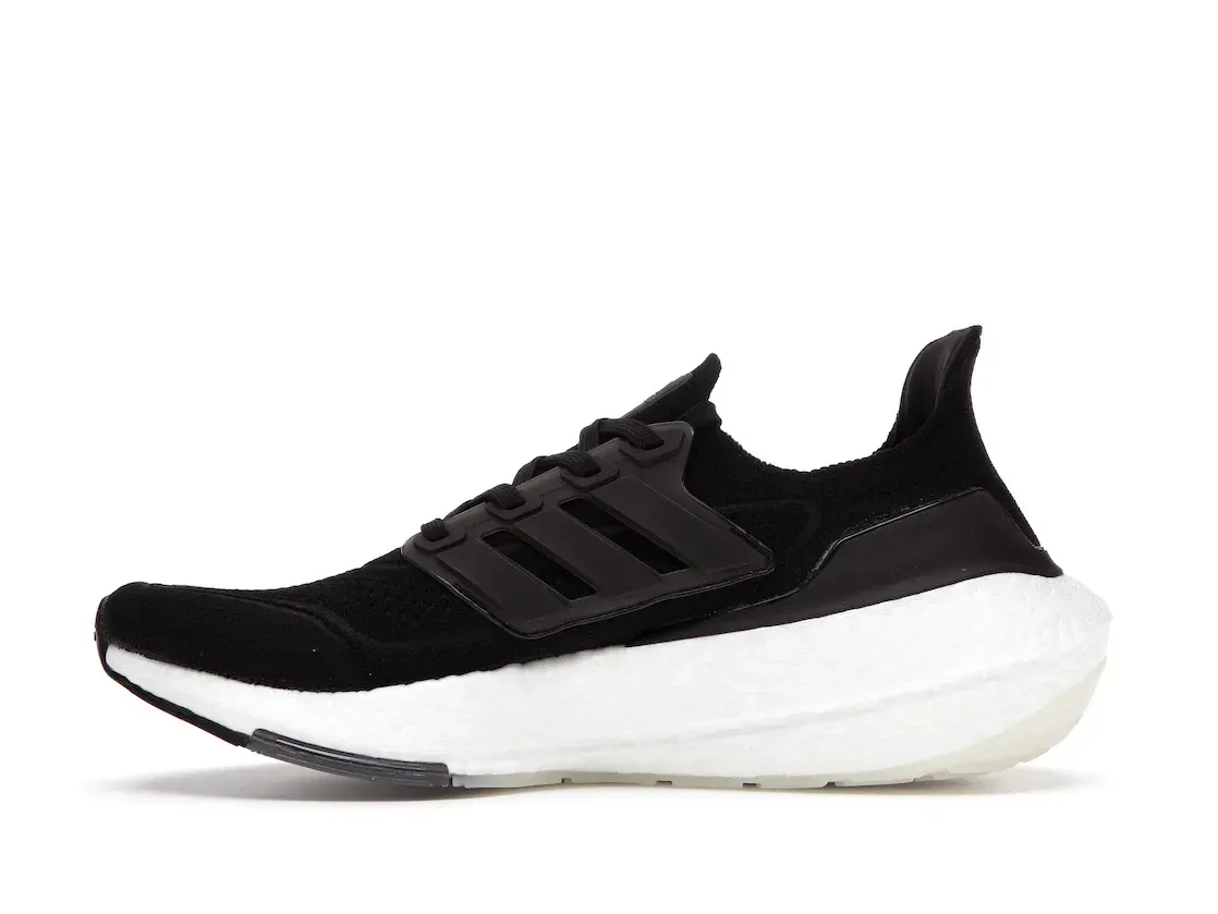 Фото № 3 с приближением к товару «‎adidas Ultra Boost 21 Core Black »