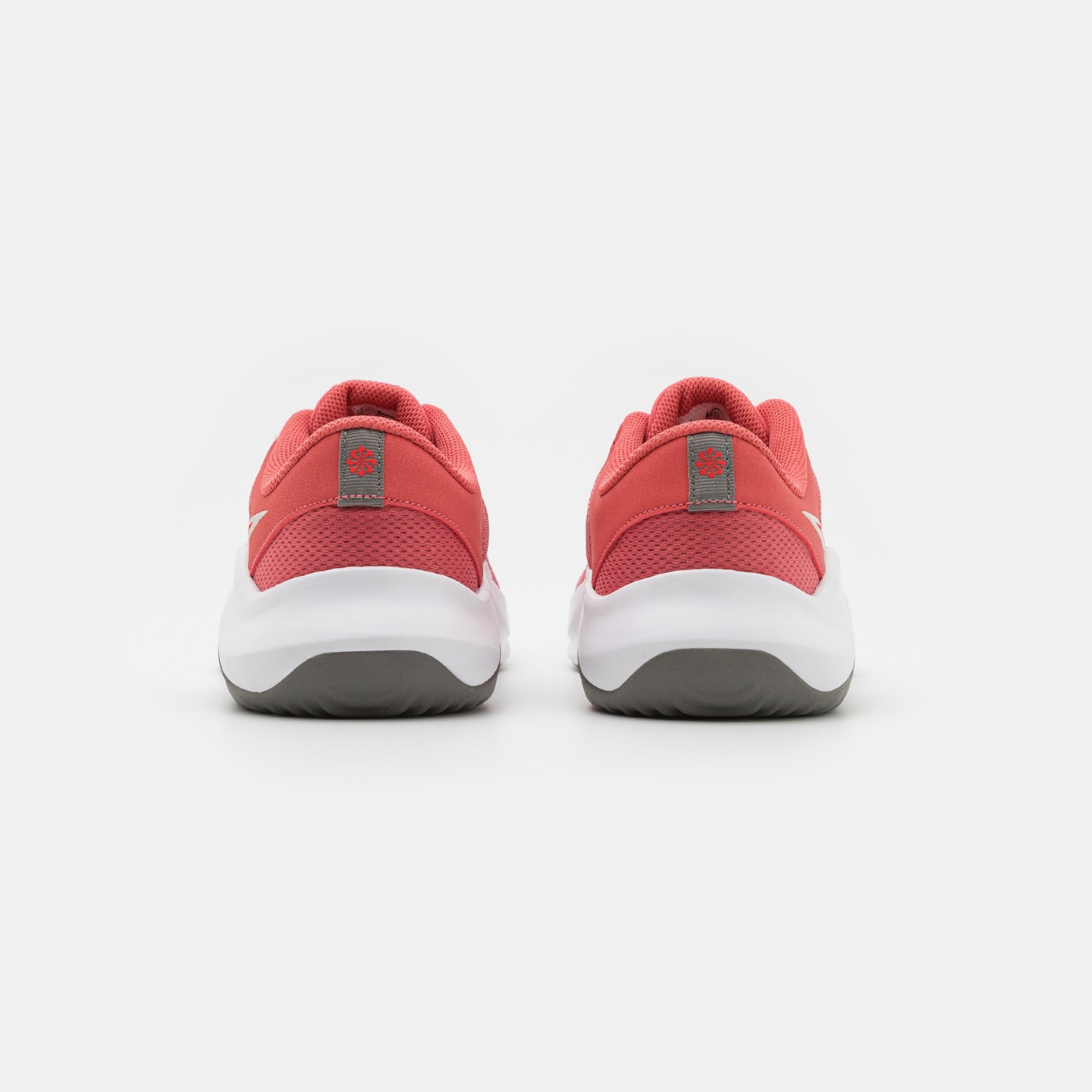 Фото № 3 с приближением к товару «‎Nike Legend Essential 3 NN»