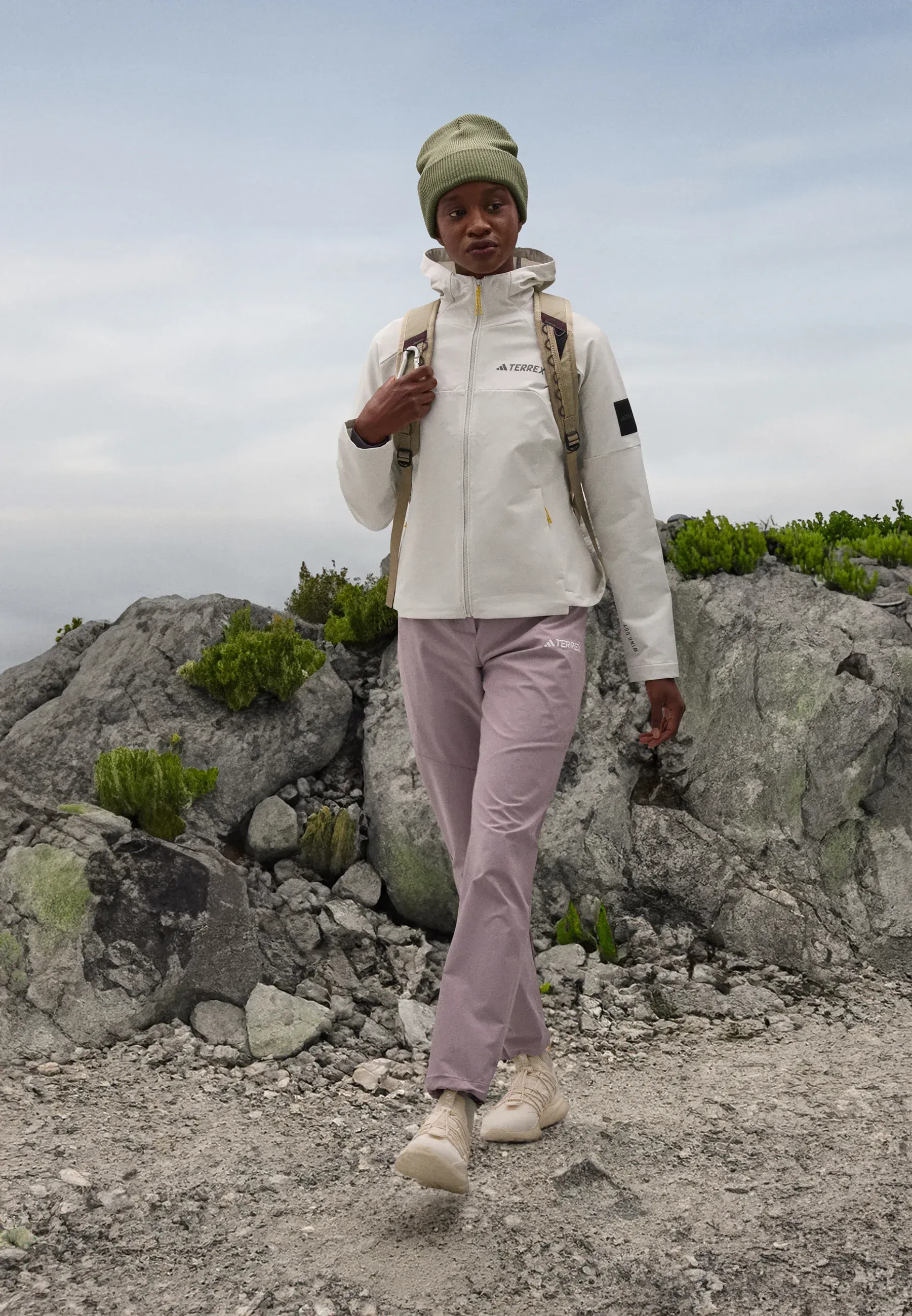 Фото № 3 с приближением к товару «‎TERREX VOYAGER 21 CANVAS MWN»