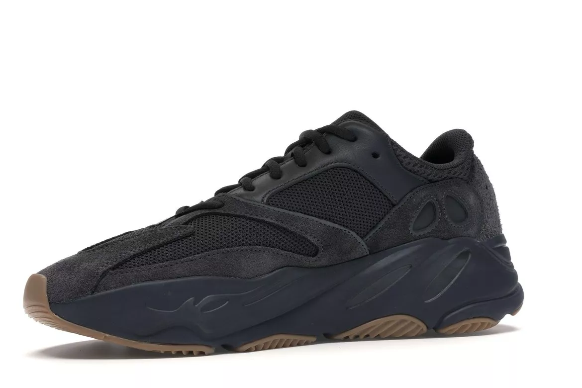 Фото № 6 с приближением к товару «‎adidas Yeezy Boost 700 Utility Black»