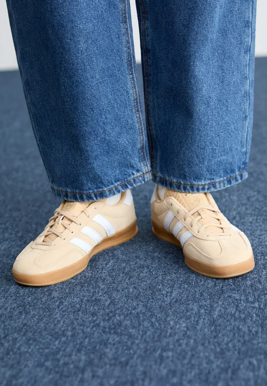 Фото № 2 с приближением к товару «‎GAZELLE INDOOR»