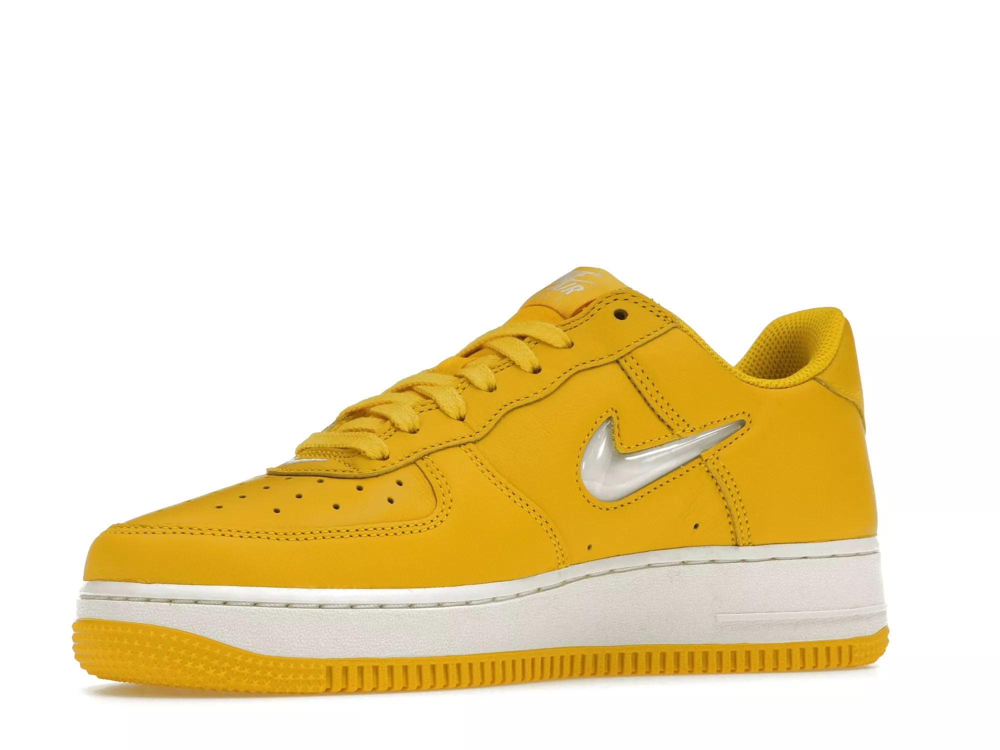 Фото № 2 с приближением к товару «‎Nike Air Force 1 Low 07 Retro Color of the Month Yellow Jewel»