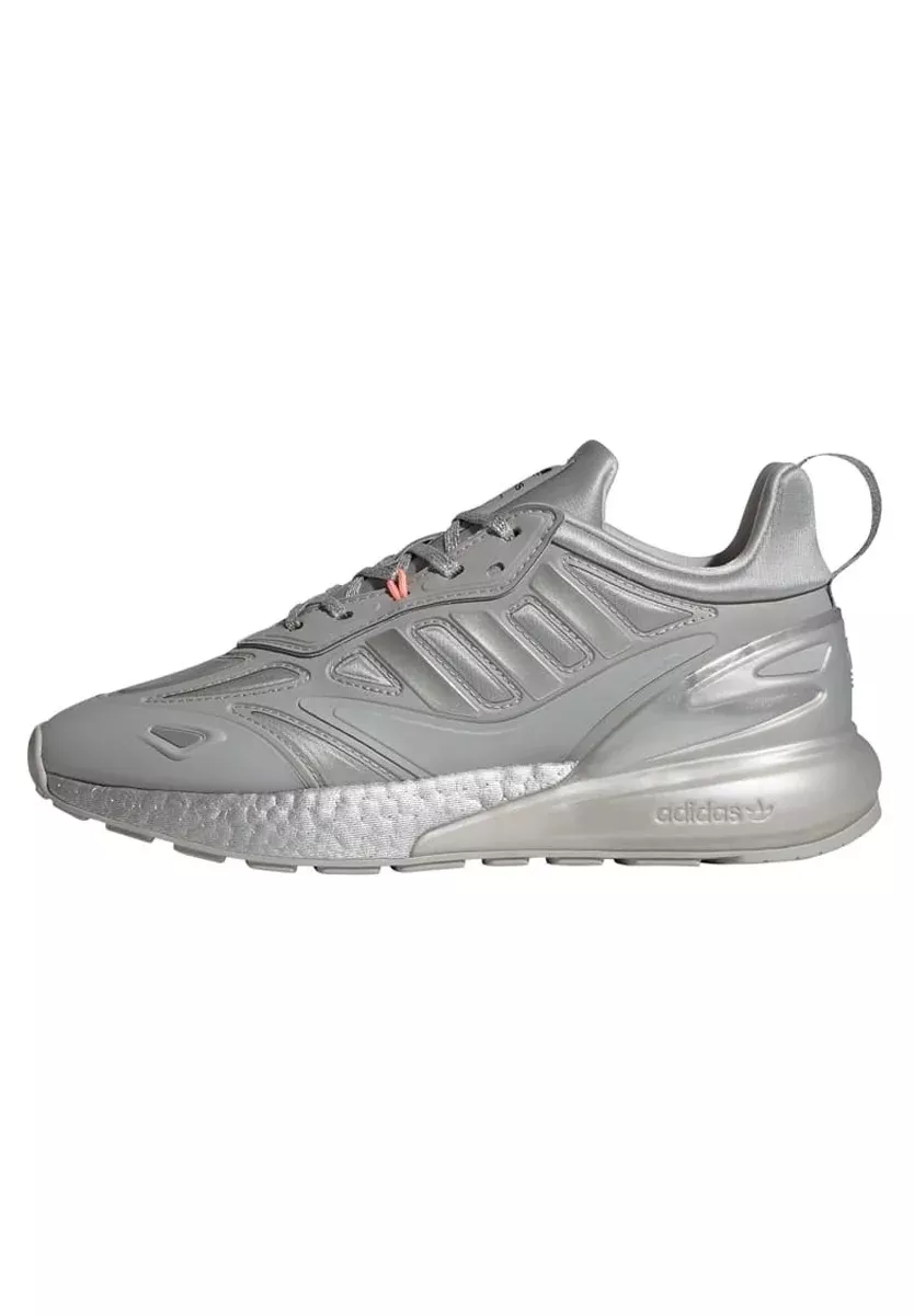 Фото № 1 с приближением к товару «‎ZX BOOST»