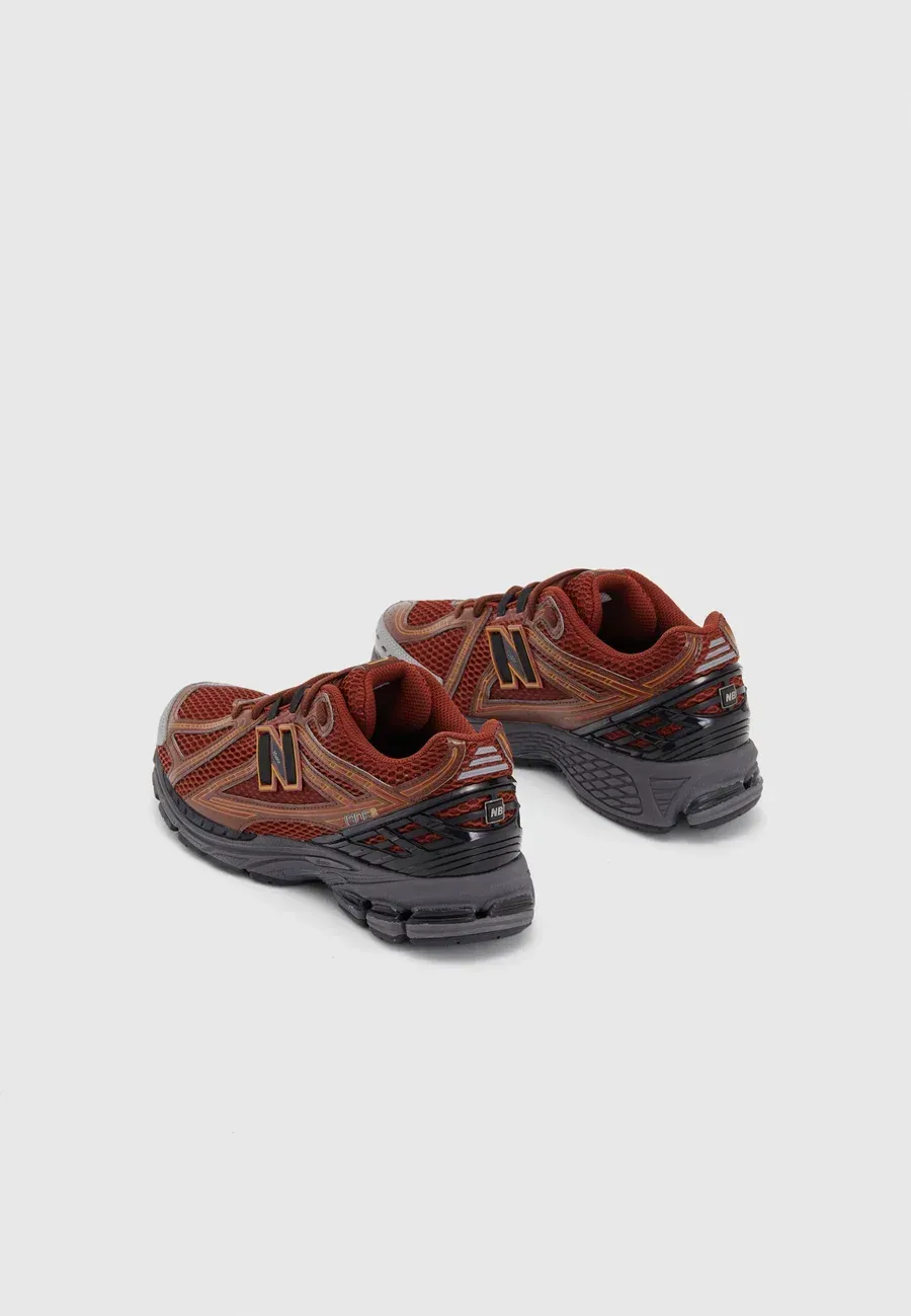 Фото № 3 с приближением к товару «‎M1906 UNISEX»