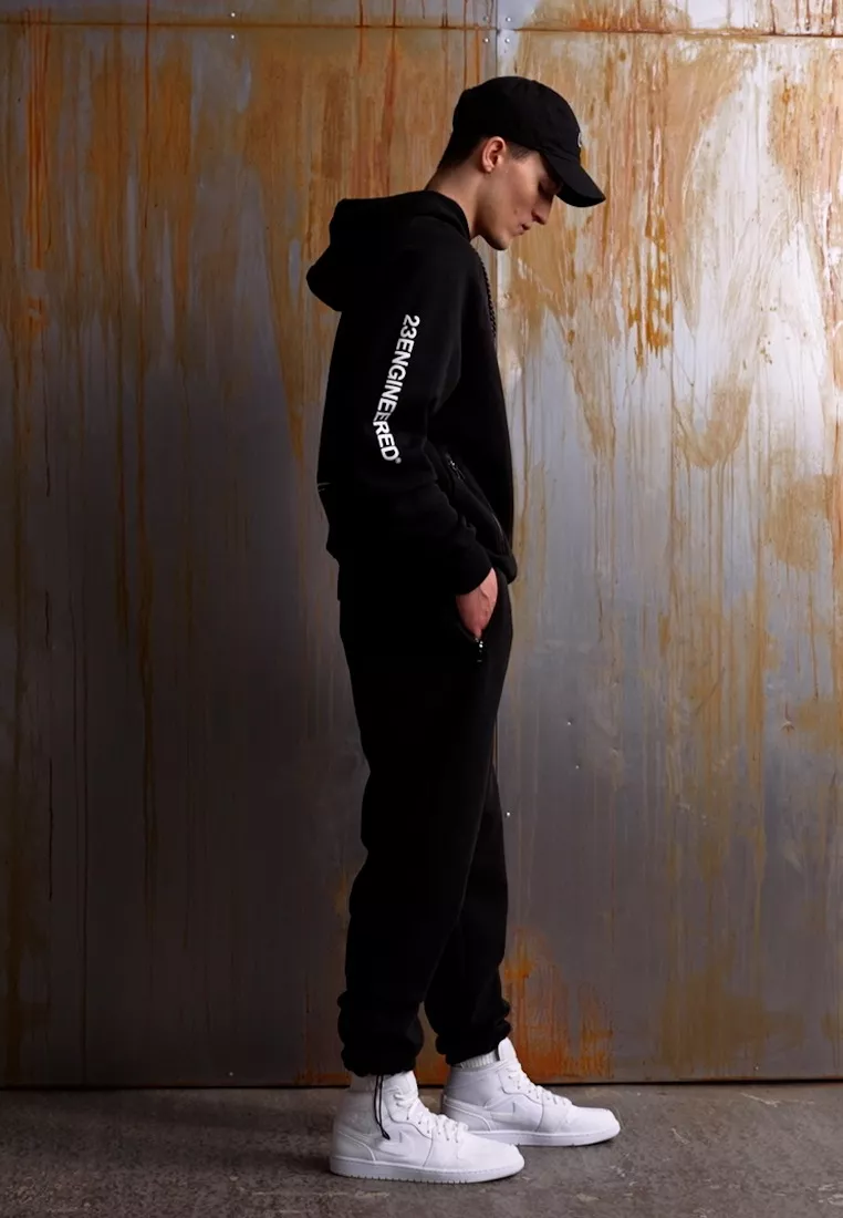 Фото № 2 с приближением к товару «‎AIR JORDAN 1 MID»