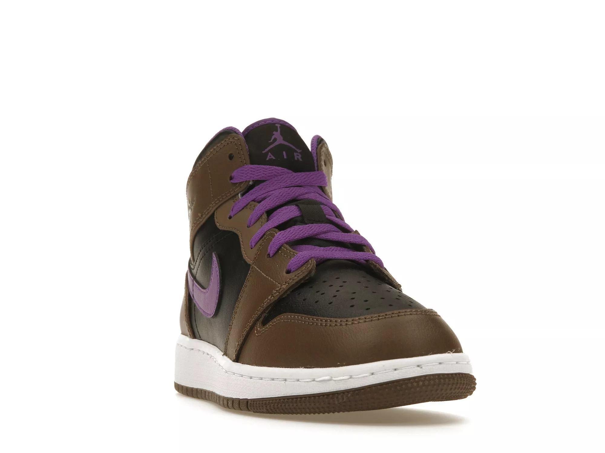 Фото № 4 с приближением к товару «‎Jordan 1 Mid Purple Mocha »