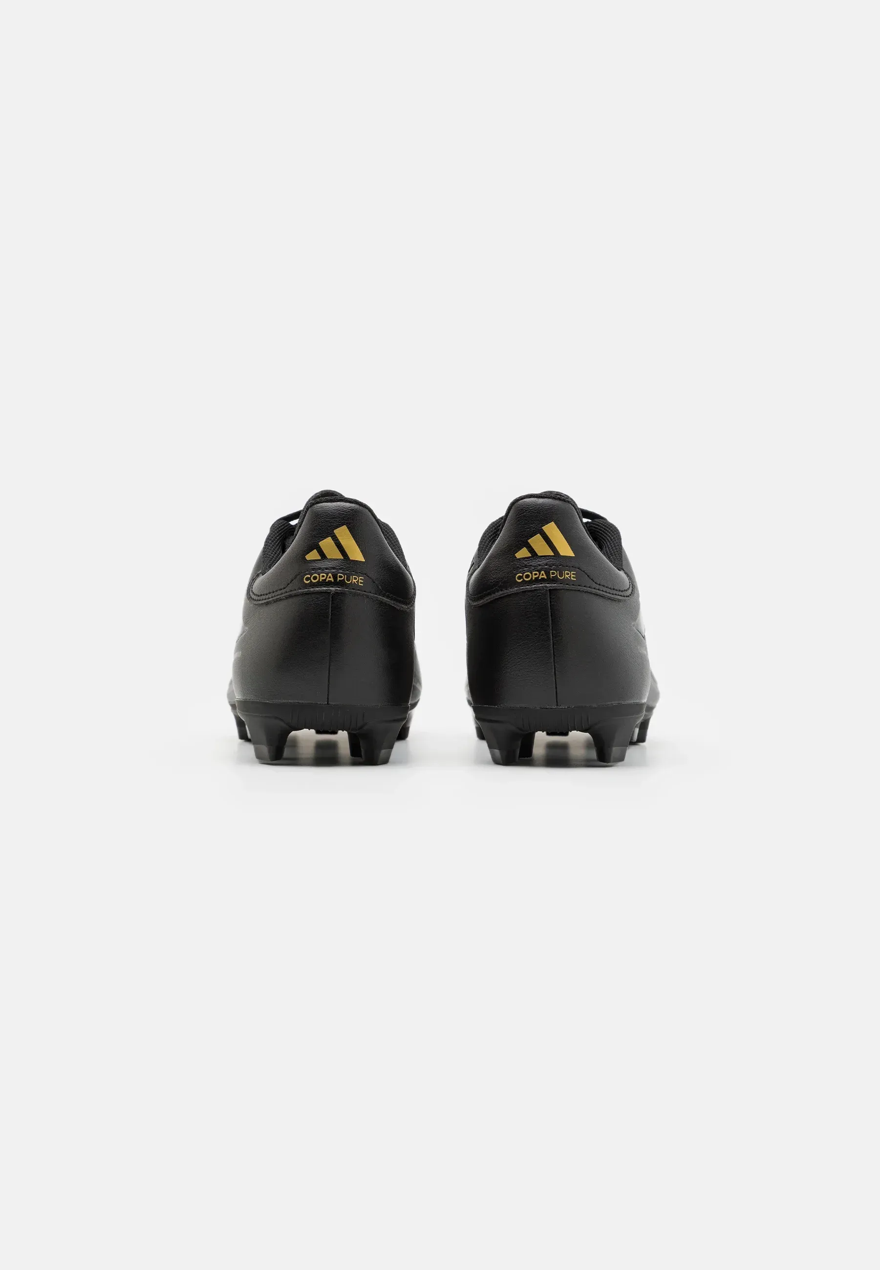 Фото № 3 с приближением к товару «‎COPA PURE 2.0 CLUB FLEXIBLE GROUND»