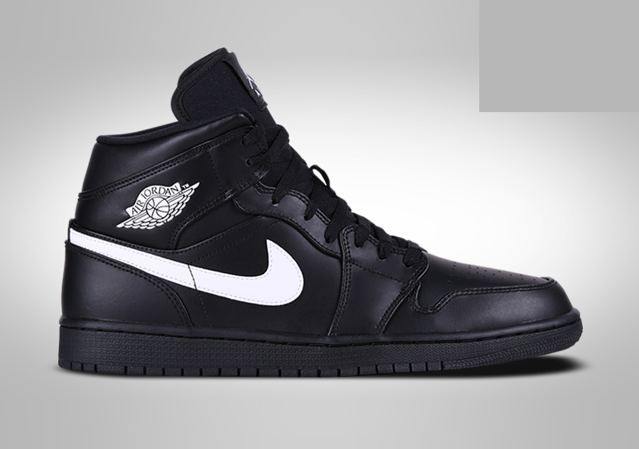Фото № 1 с приближением к товару «‎Nike Air Jordan 1 Retro»