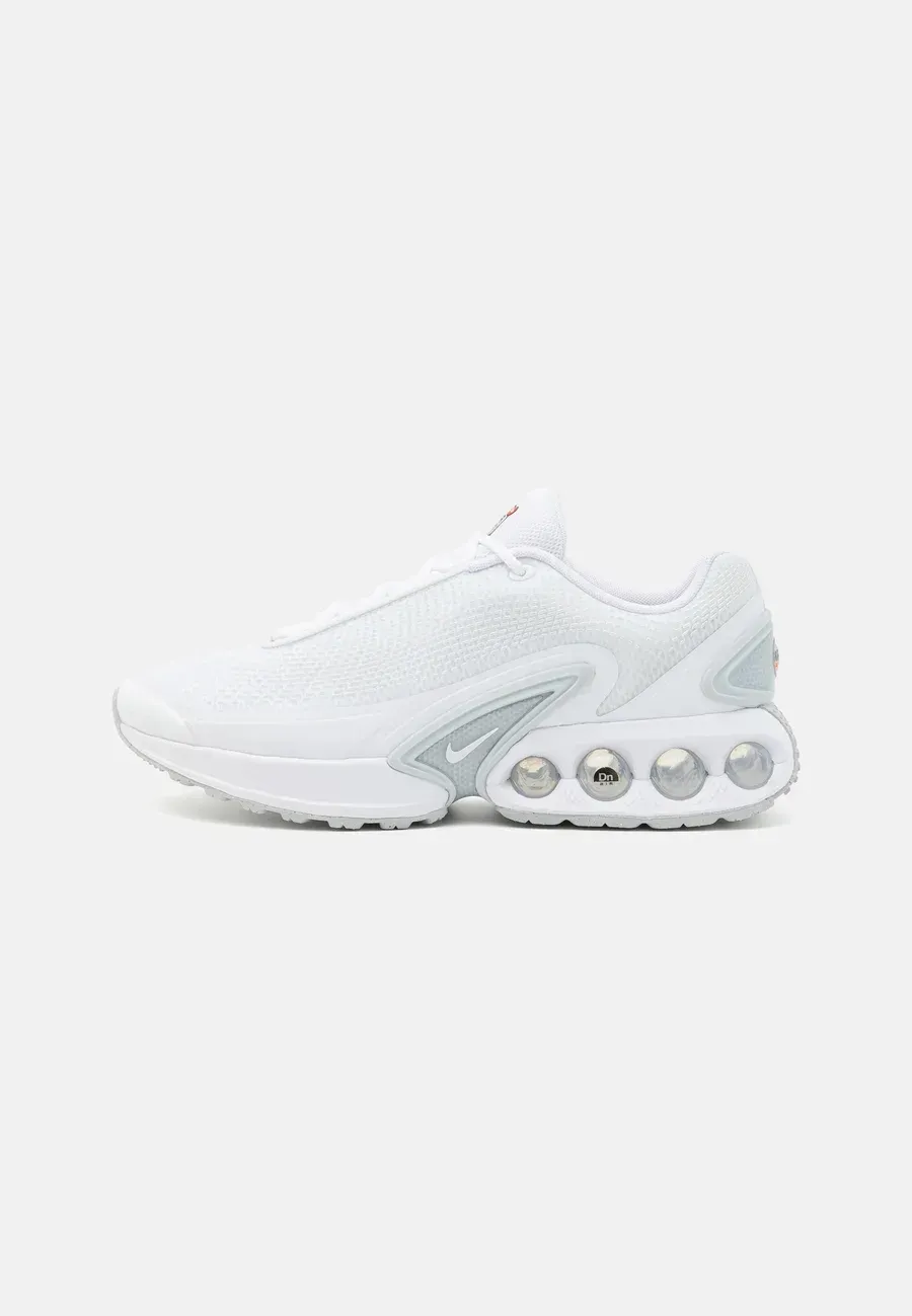 Фото № 1 с приближением к товару «‎AIR MAX DN»