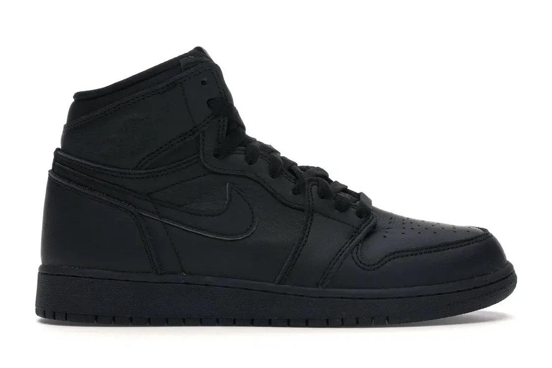 Фото № 1 с приближением к товару «‎Jordan 1 Retro High OG Essentials Black »