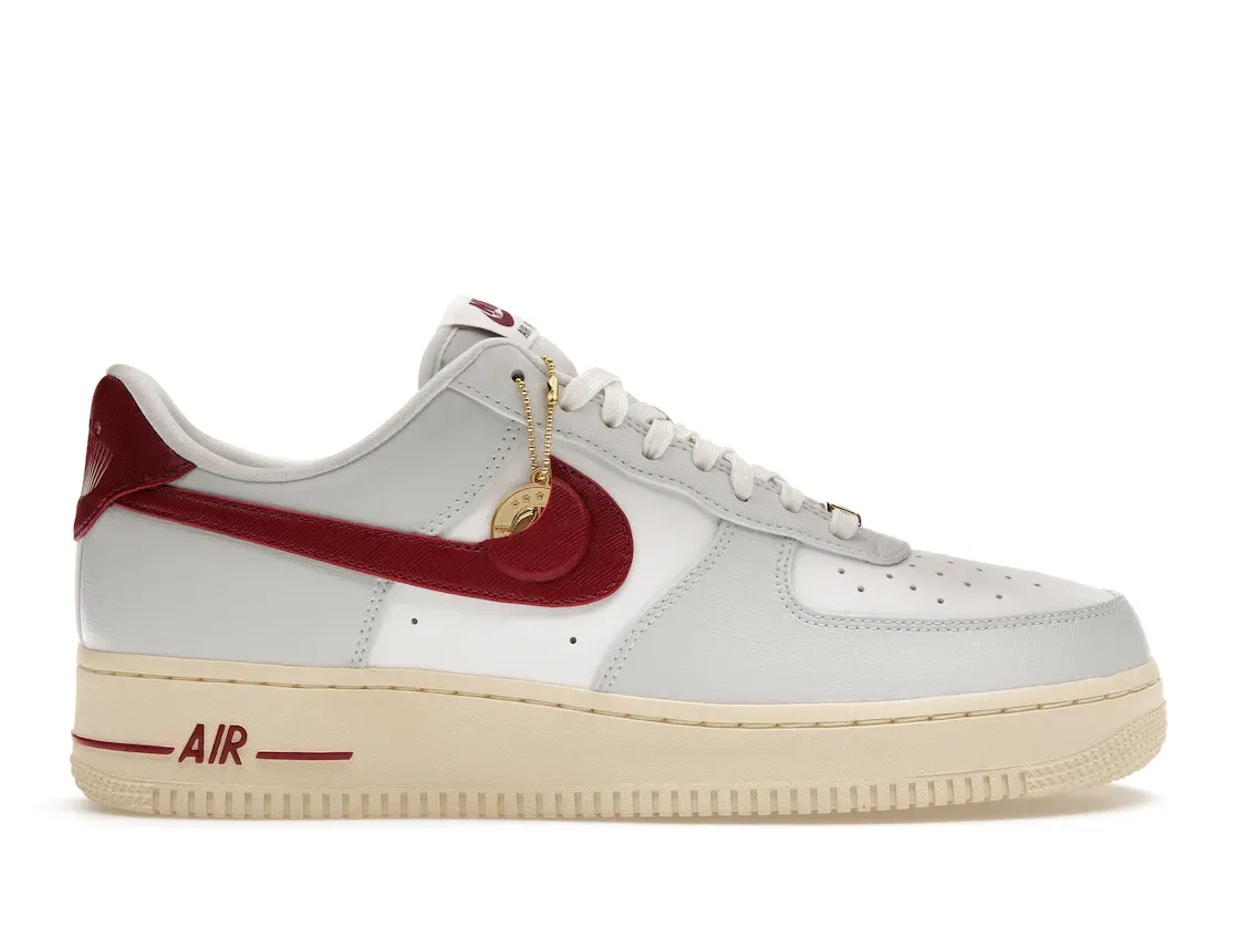Фото № 1 с приближением к товару «‎Nike Air Force 1 Low '07 SE Just Do It Photon Dust Team Red »