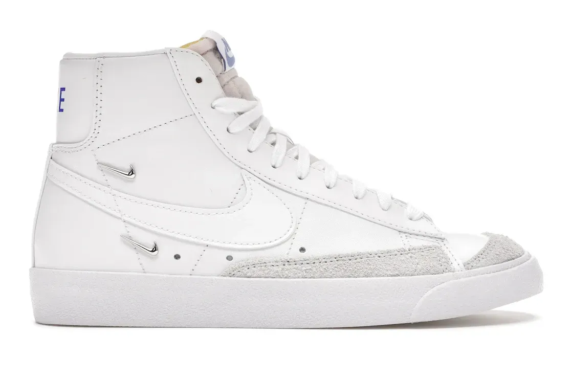 Фото № 1 с приближением к товару «‎Nike Blazer Mid 77 LX White »