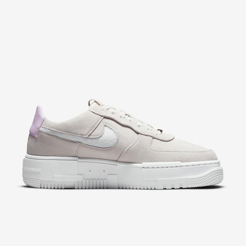 Фото № 2 с приближением к товару «‎Nike Air Force 1 Pixel»