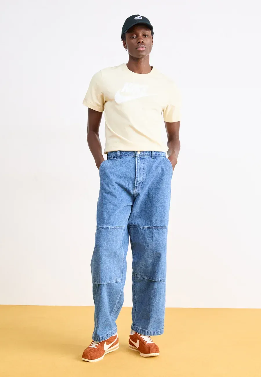 Фото № 3 с приближением к товару «‎CORTEZ SE»