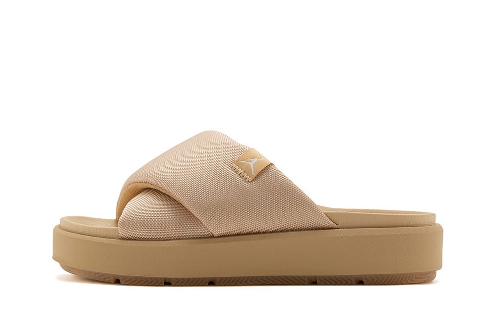 Фото № 1 с приближением к товару «‎Jordan Brand Jordan Sophia Slide»