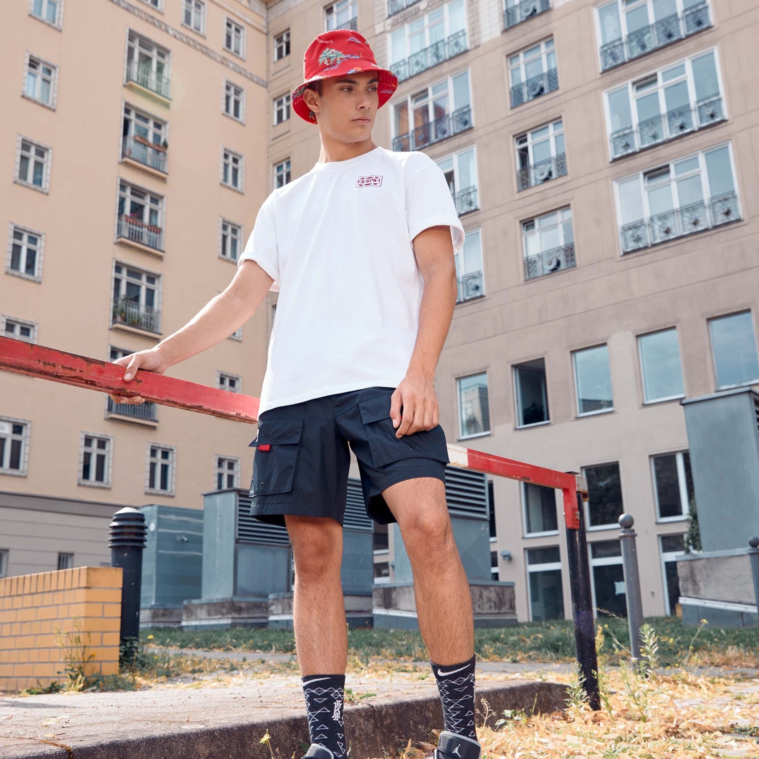 Фото № 2 с приближением к товару «‎Jordan Air 1 »