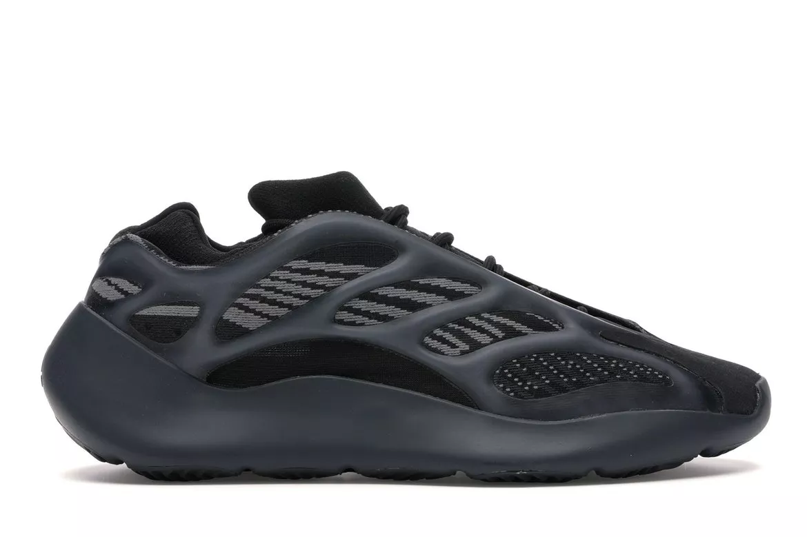 Фото № 1 с приближением к товару «‎adidas Yeezy 700 V3 Alvah»