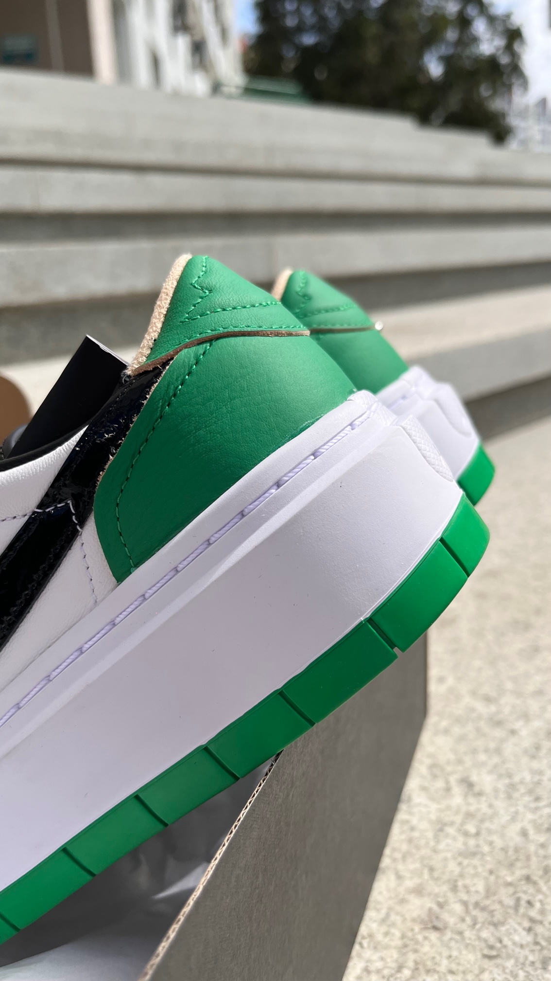 Фото № 3 с приближением к товару «‎Air Jordan 1 Low Elevate "Lucky Green"»