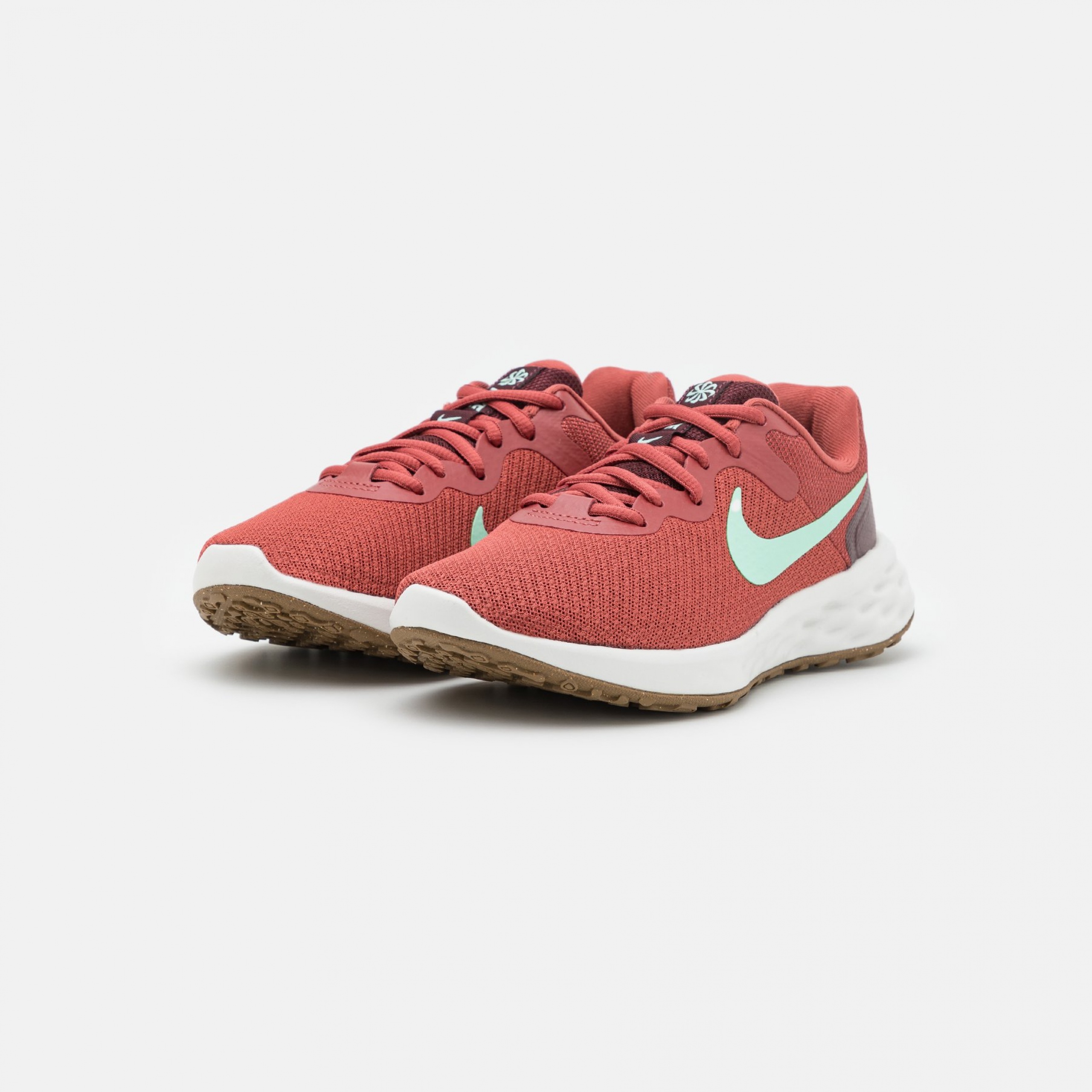 Фото № 2 с приближением к товару «‎Nike Revolution 6 NN»