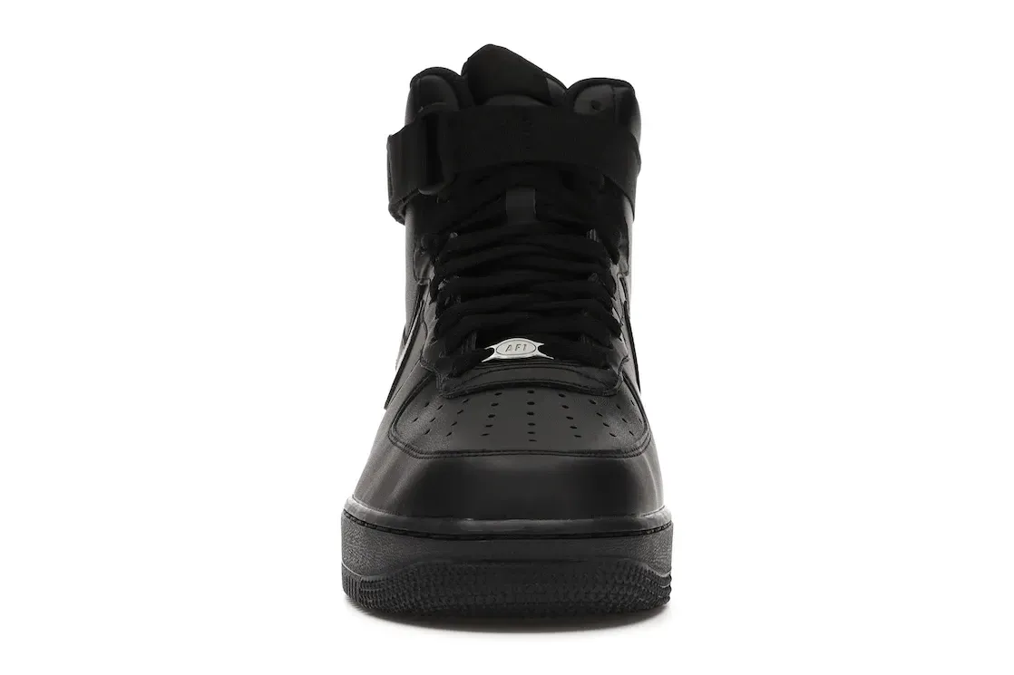 Фото № 2 с приближением к товару «‎Nike Air Force 1 High Triple Black»