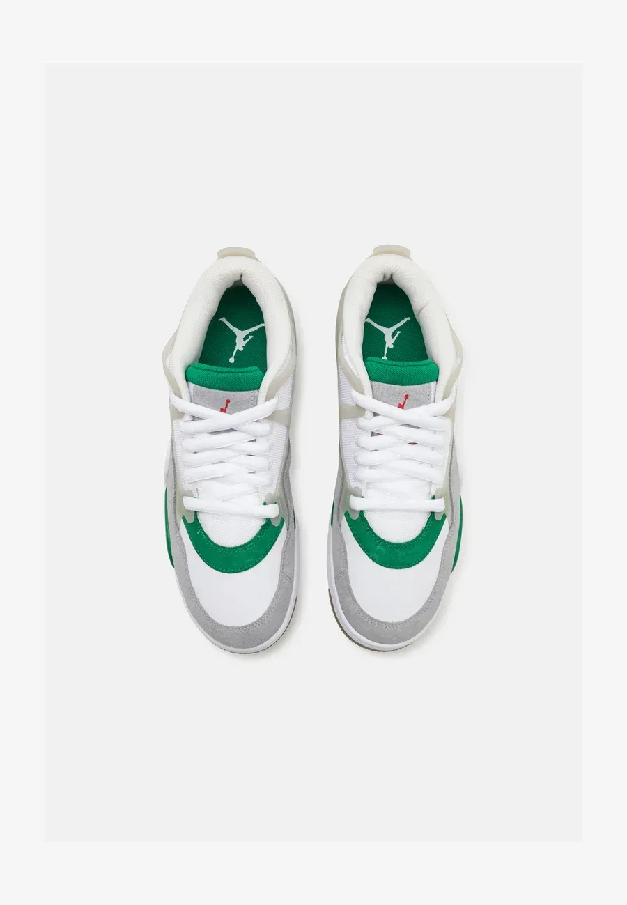 Фото № 4 с приближением к товару «‎AIR JORDAN 4 RM»