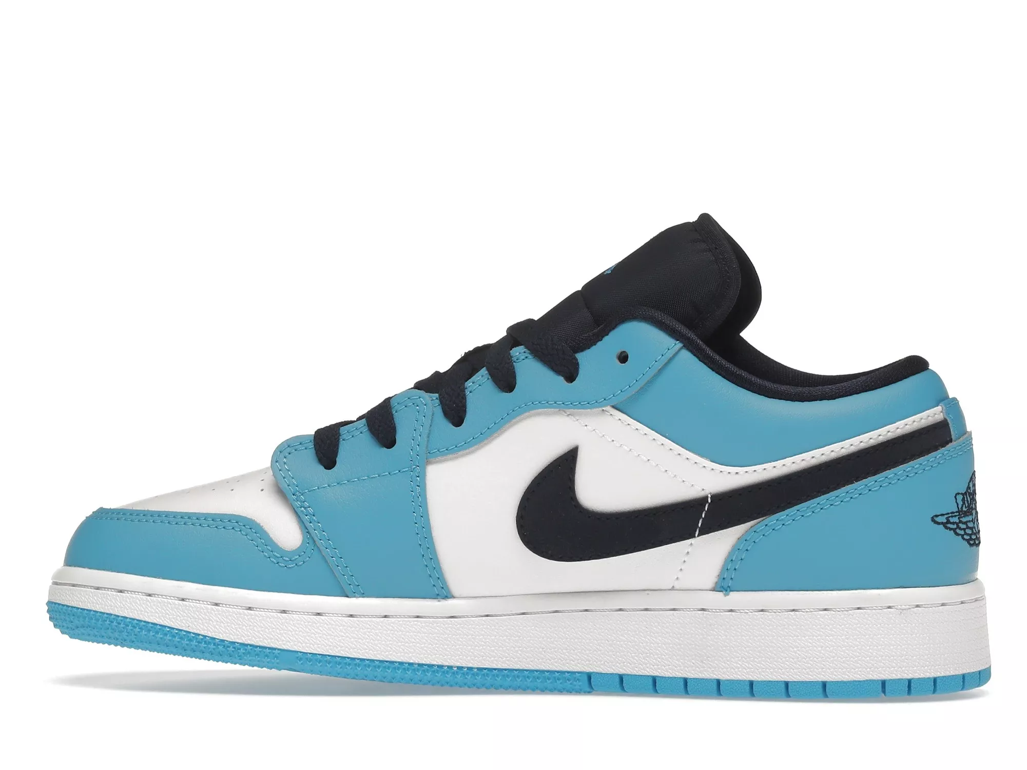 Фото № 2 с приближением к товару «‎Jordan 1 Low UNC (2021) »