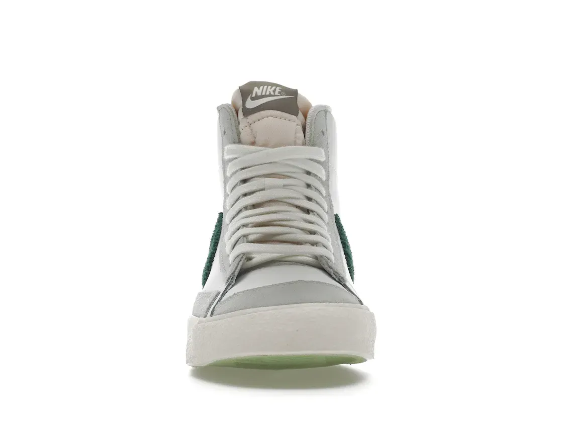Фото № 2 с приближением к товару «‎Nike Blazer Mid 77 Vintage Chenille Swoosh Gorge Green »