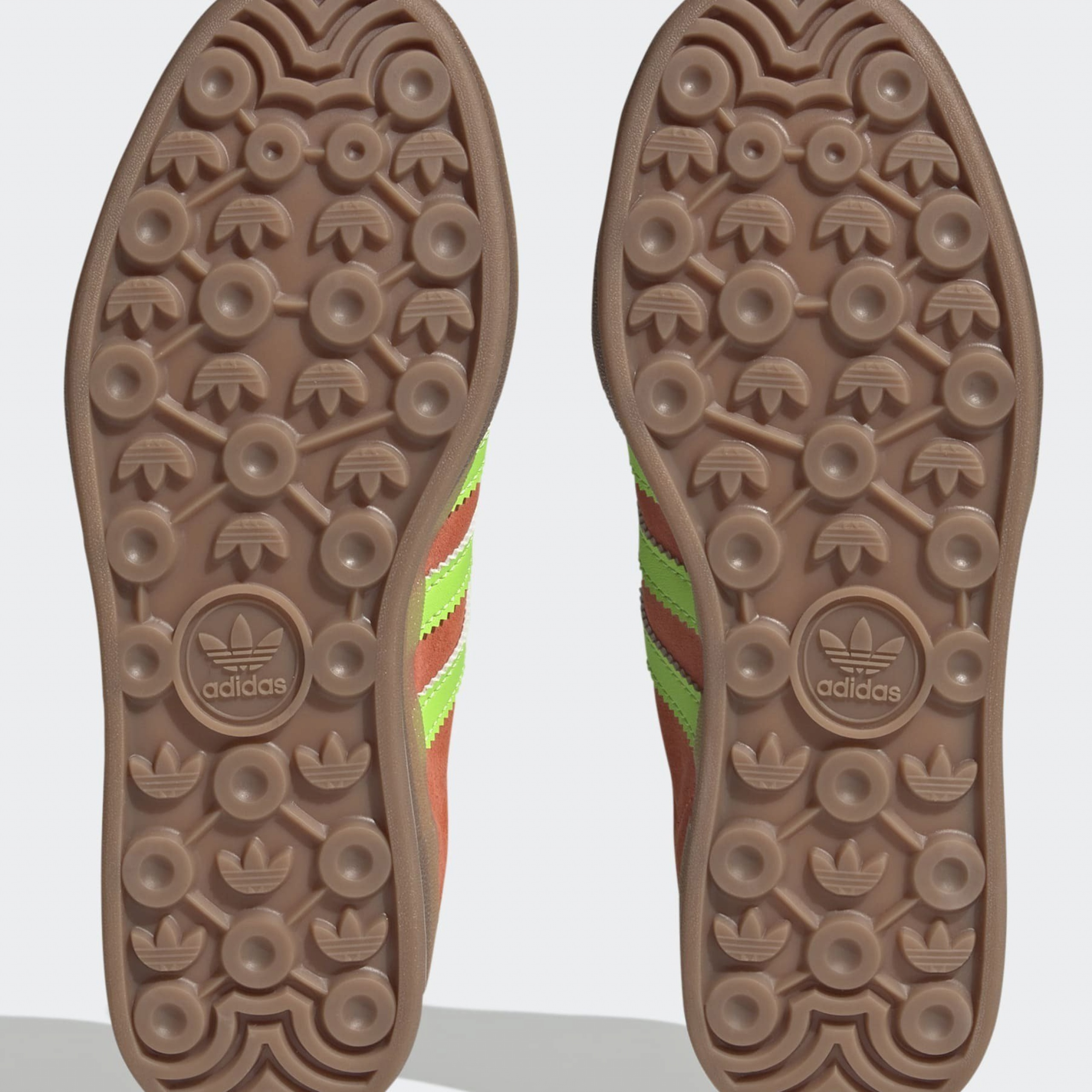 Фото № 4 с приближением к товару «‎Adidas Gazelle Bold »