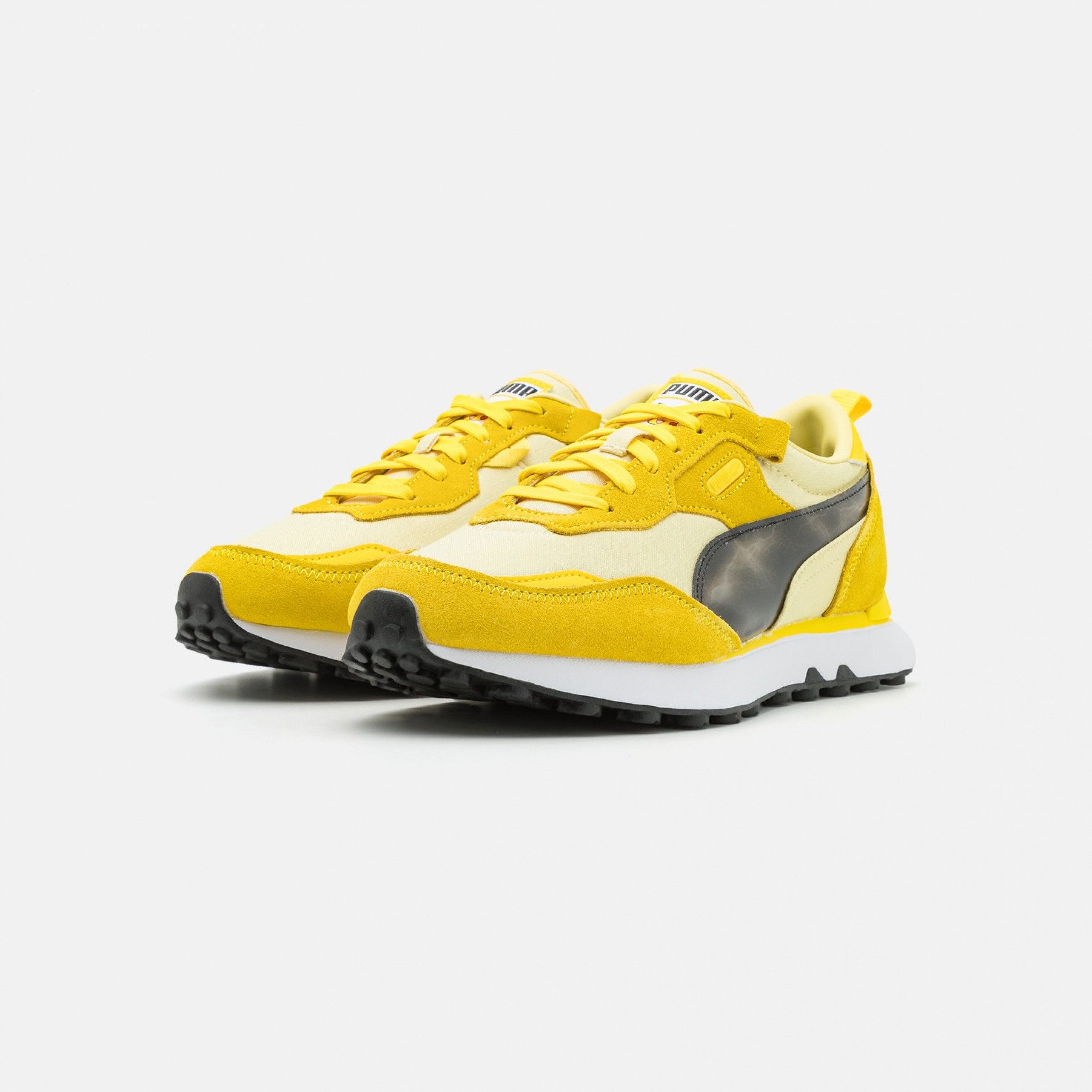 Фото № 2 с приближением к товару «‎Puma Rider FV Pikachu »