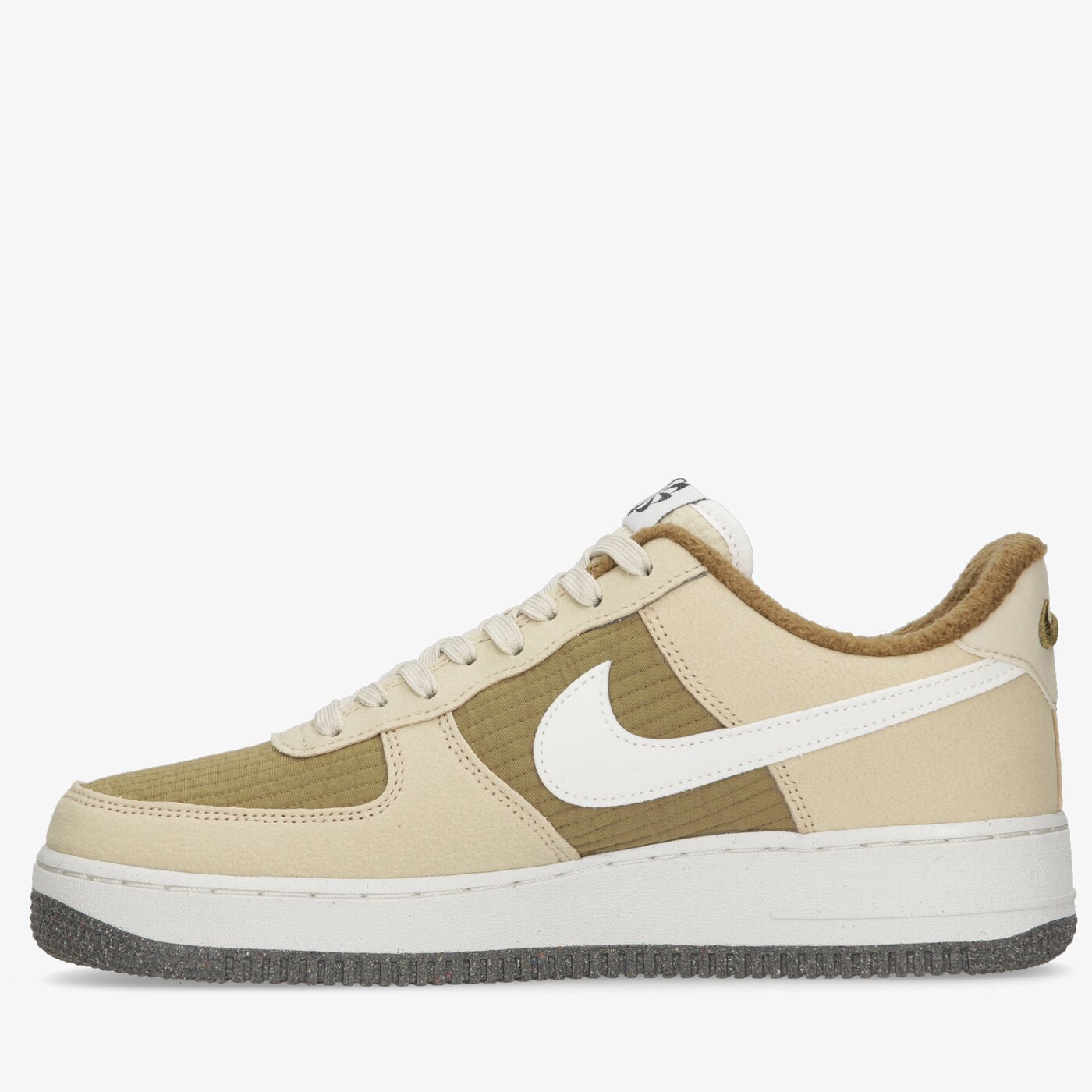 Фото № 3 с приближением к товару «‎Nike Air Force 1 07 Lv8 Nn»