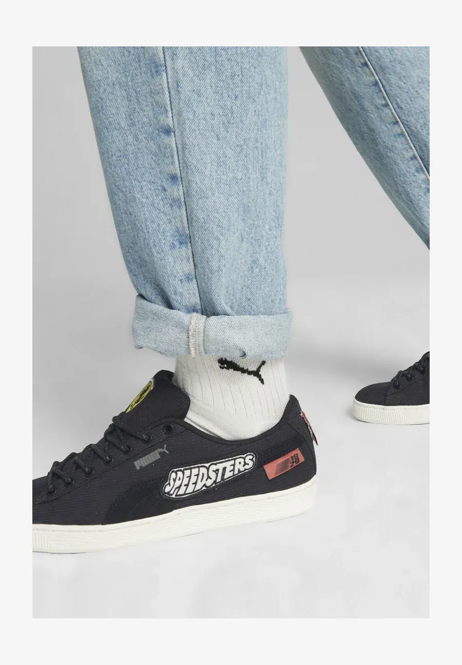 Фото № 2 с приближением к товару «‎SCUDERIA FERRARI CLYDE »