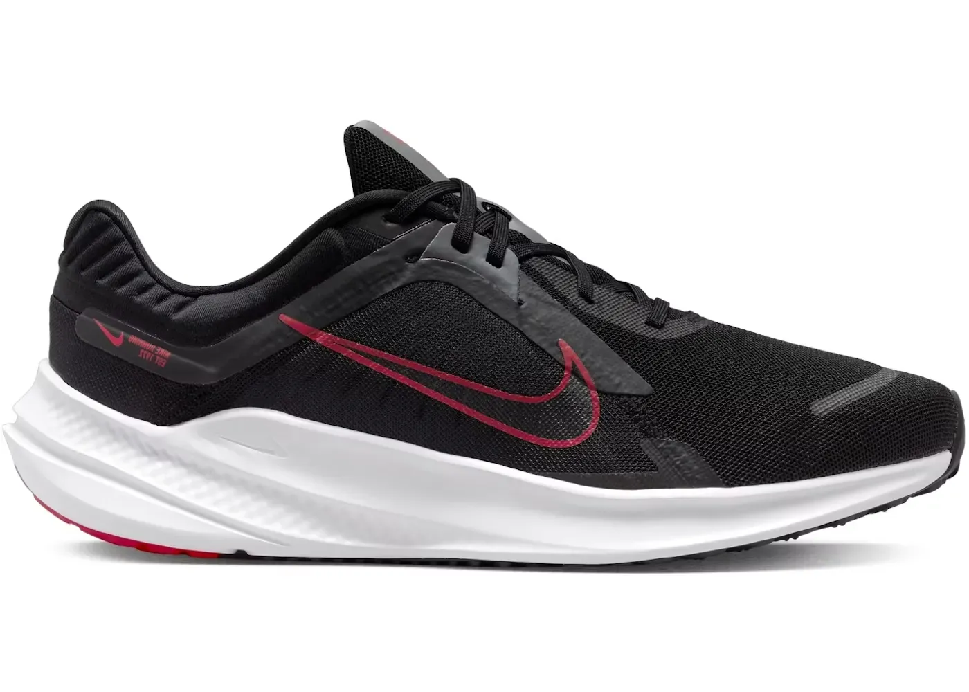 Фото № 1 с приближением к товару «‎Nike Quest 5»