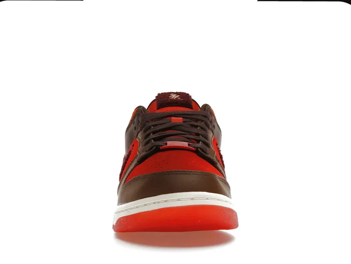 Фото № 2 с приближением к товару «‎Nike Dunk Low Retro PRM Year of the Rabbit Light Crimson (2023)»