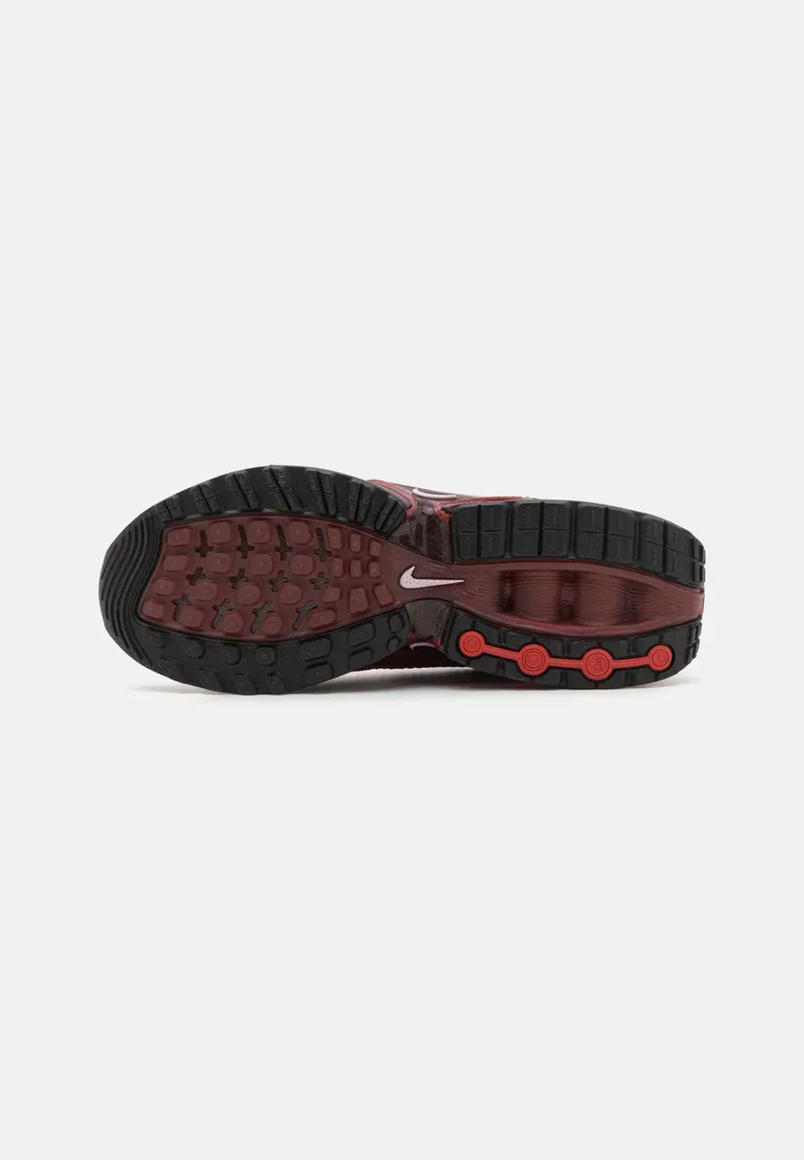 Фото № 4 с приближением к товару «‎AIR MAX DN 2»
