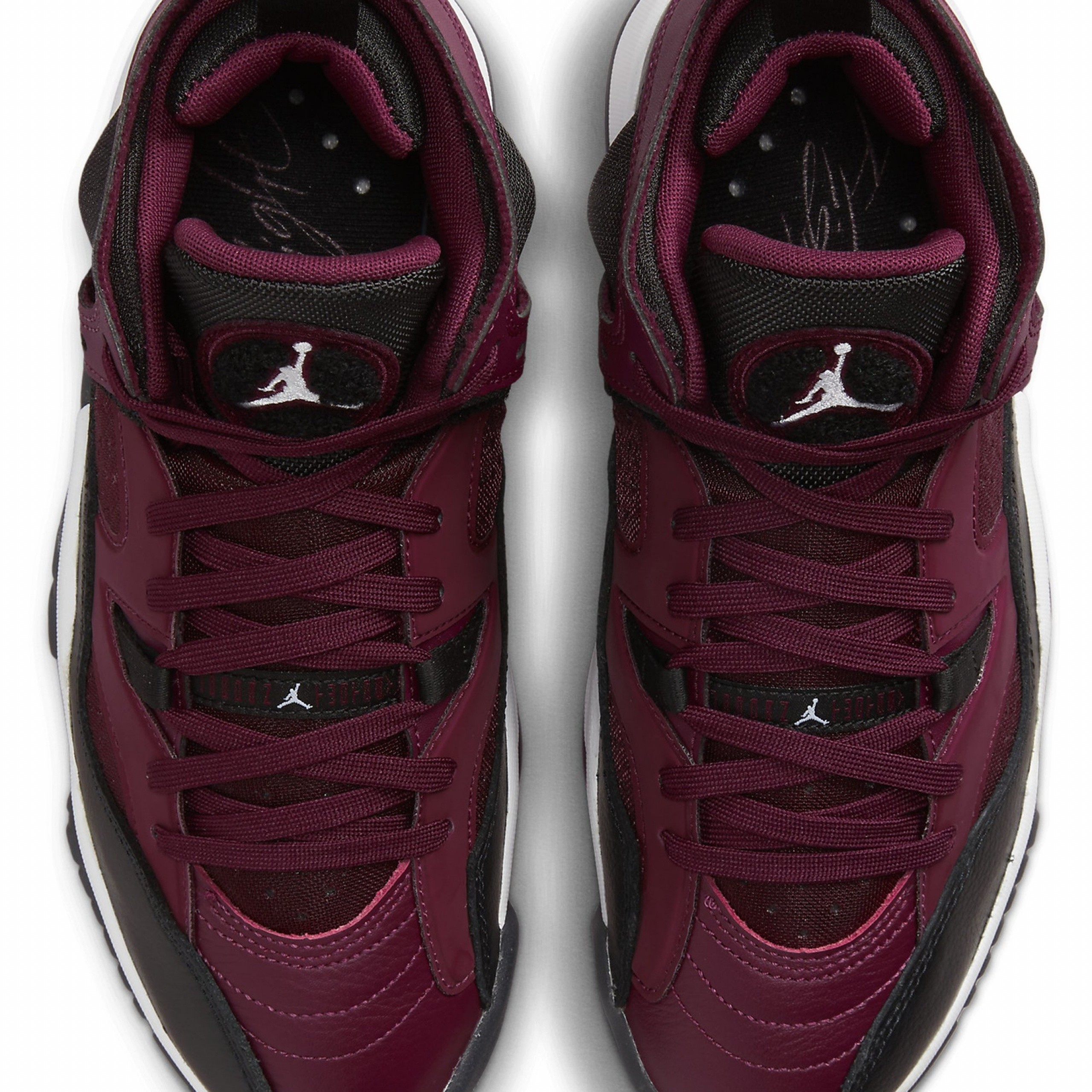 Фото № 3 с приближением к товару «‎Jordan Wmns Jumpman Two Trey »