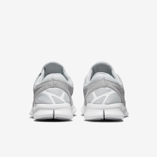 Фото № 5 с приближением к товару «‎Nike Free 2»
