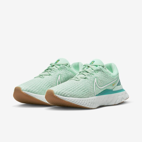 Фото № 3 с приближением к товару «‎ Nike React Infinity Run Flyknit 3 Running shoes»