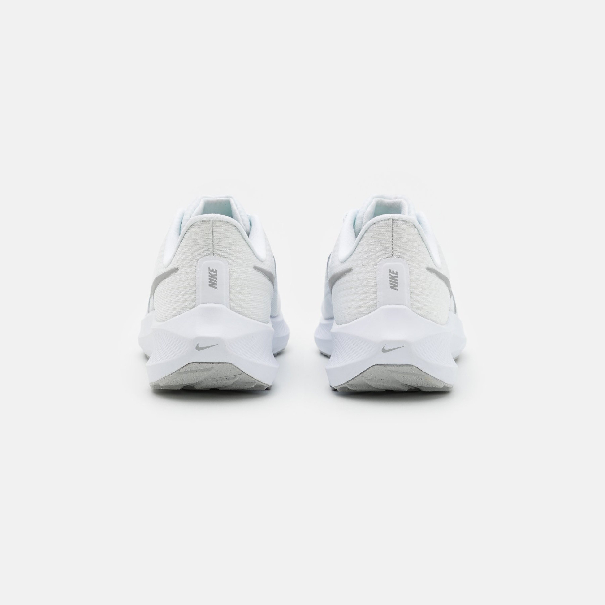 Фото № 3 с приближением к товару «‎Nike Wmns Air Zoom Pegasus 39»