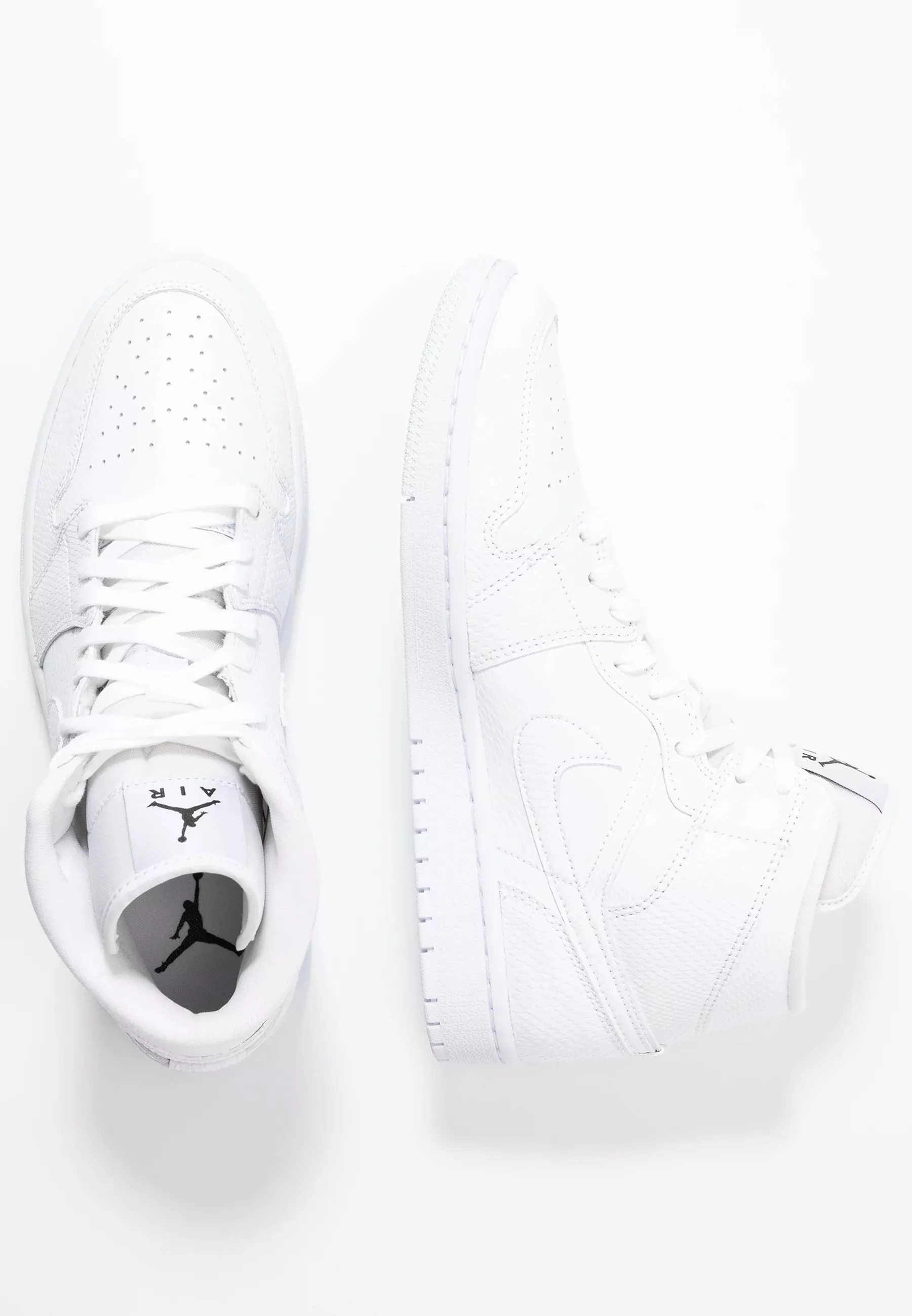 Фото № 2 с приближением к товару «‎AIR JORDAN 1 MID»