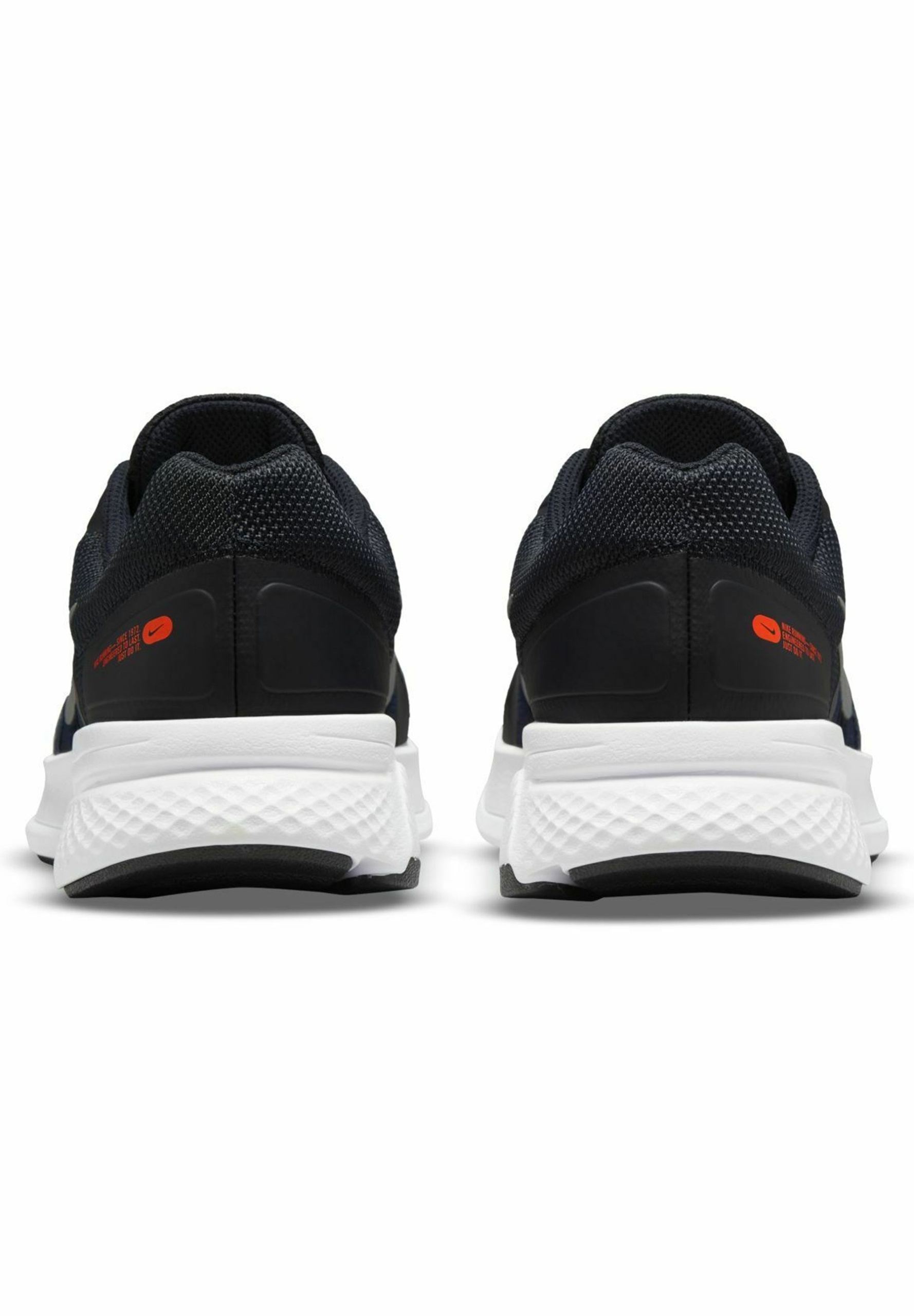 Фото № 4 с приближением к товару «‎Nike»