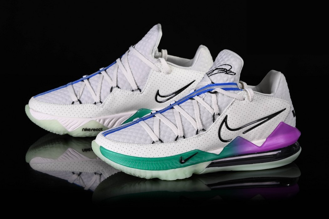 Фото № 1 с приближением к товару «‎Nike LeBron 17 Low 'Glow In The Dark'»