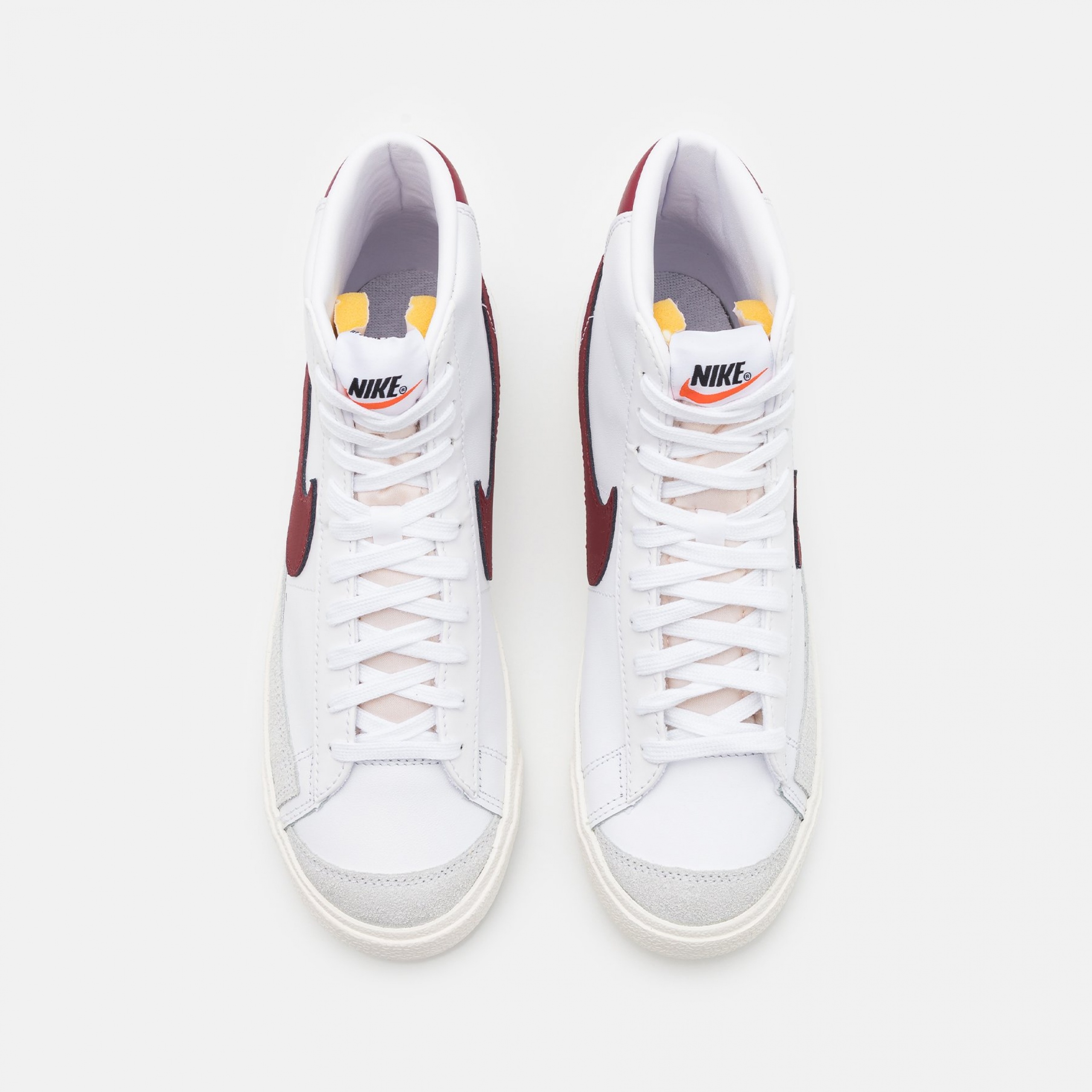 Фото № 4 с приближением к товару «‎Nike Blazer 77 »