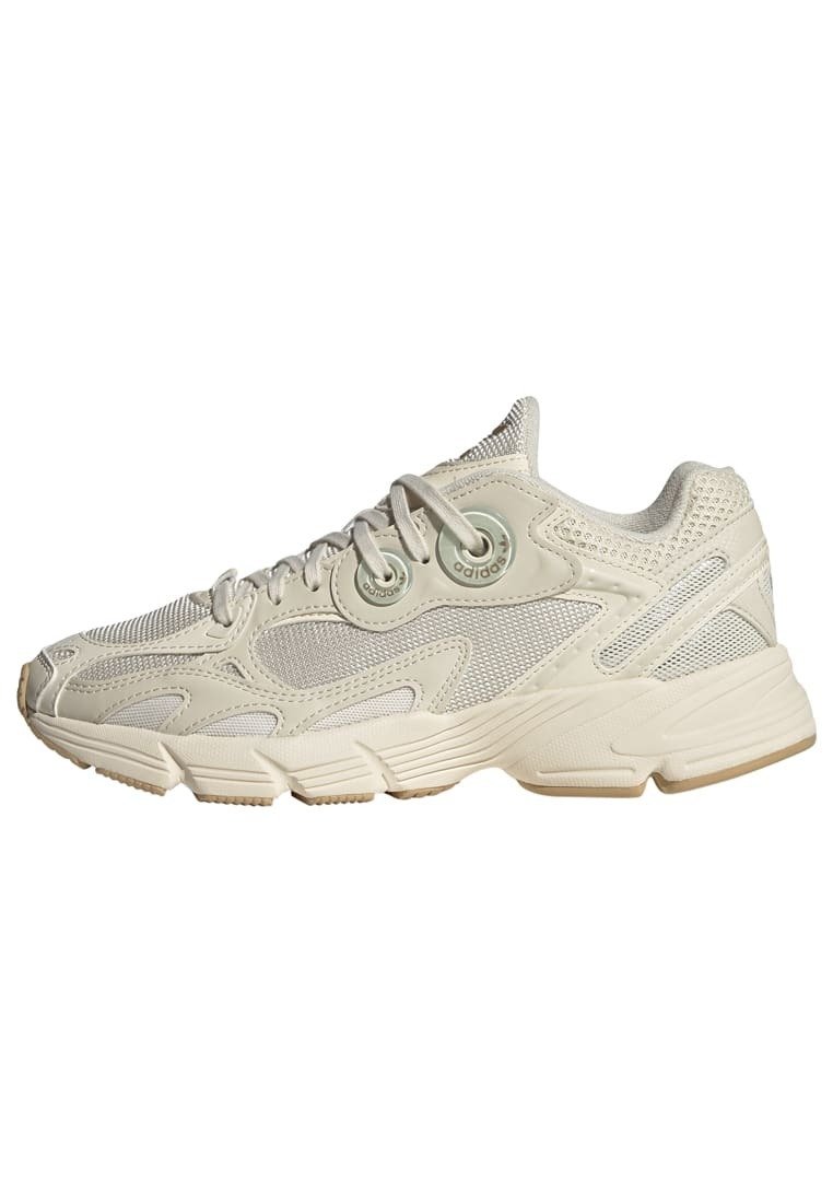 Фото № 1 с приближением к товару «‎Кроссовки Adidas SPAD111A1TY-B11»