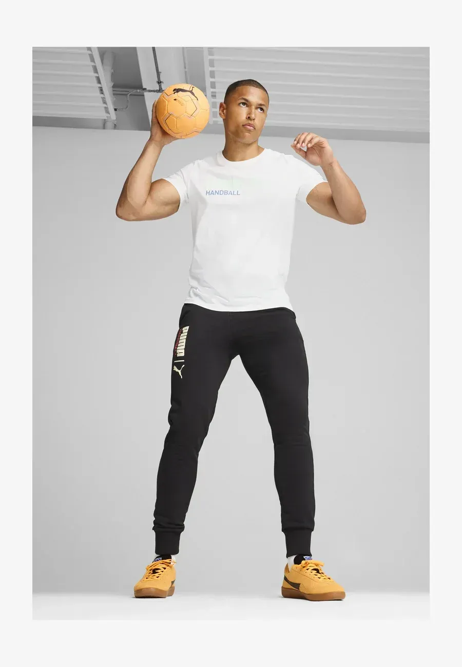 Фото № 2 с приближением к товару «‎Training shoe»