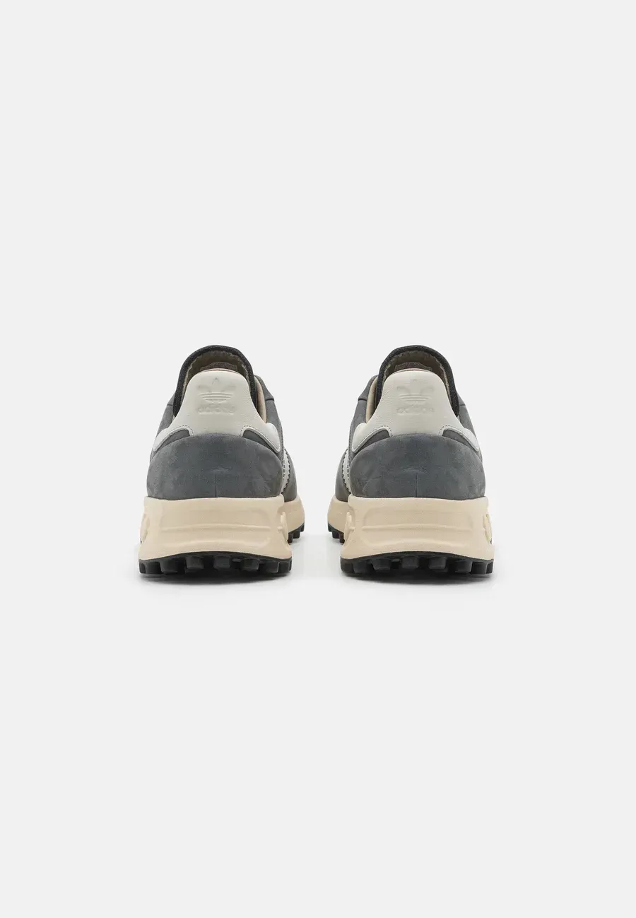 Фото № 3 с приближением к товару «‎LA TRAINER LUX UNISEX»
