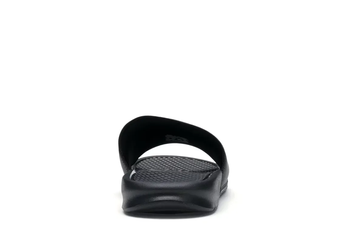 Фото № 4 с приближением к товару «‎Nike Benassi Slides»