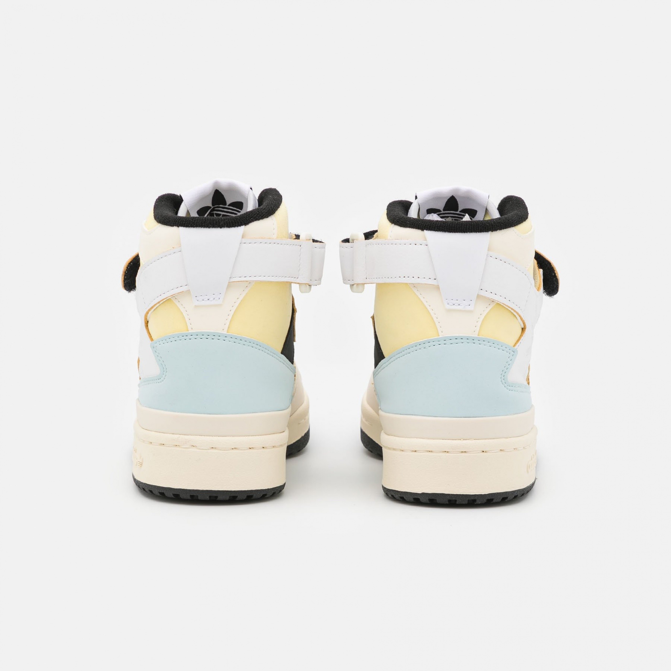 Фото № 4 с приближением к товару «‎Adidas Forum »