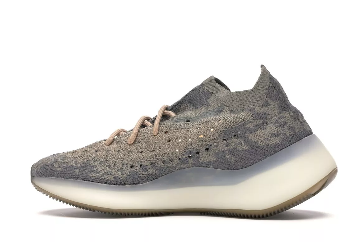Фото № 6 с приближением к товару «‎adidas Yeezy Boost 380 Mist»