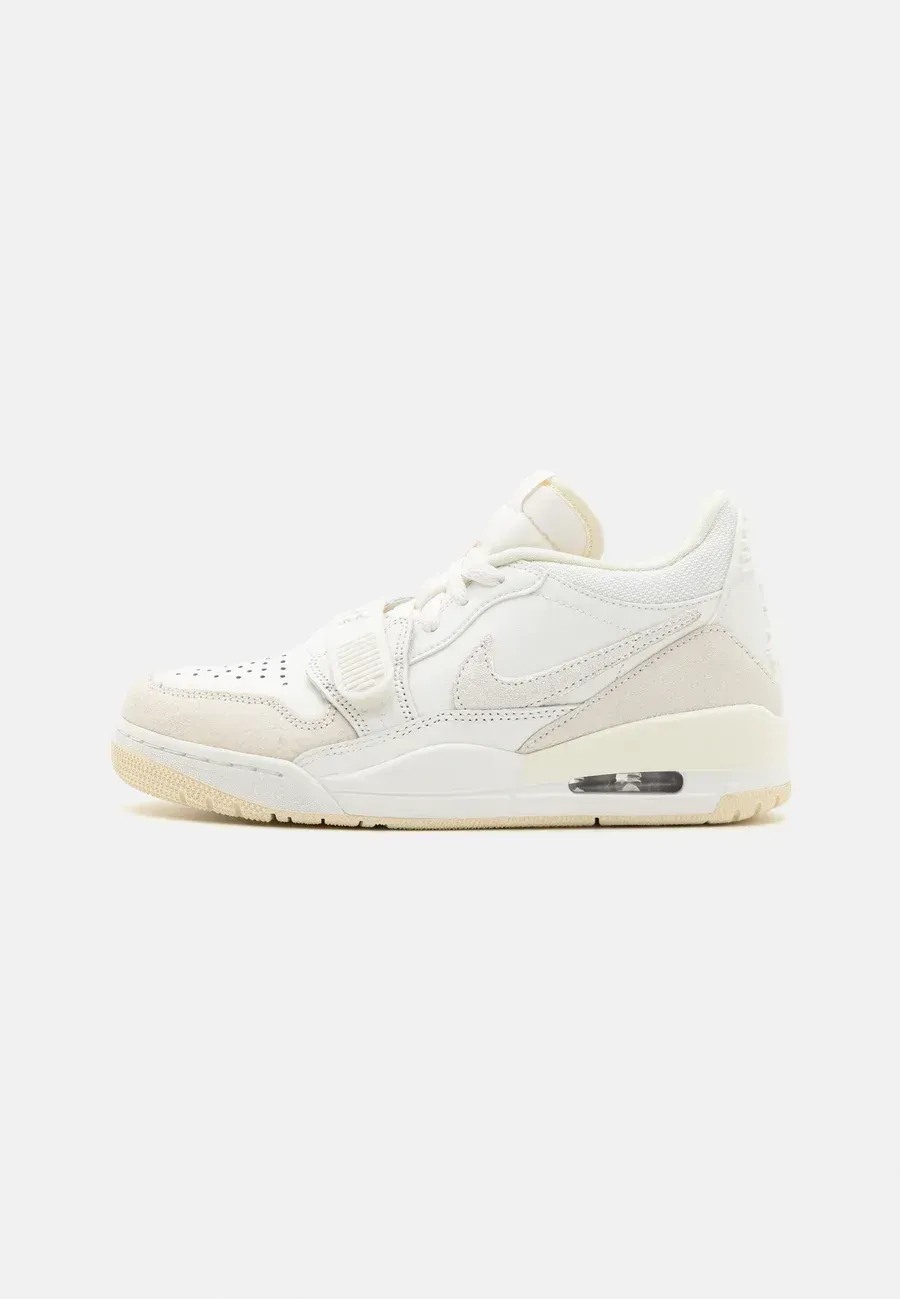 Фото № 1 с приближением к товару «‎AIR JORDAN LEGACY 312 »
